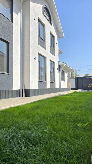 сдаю дом без хозяина карпинка: Таунхаус, 220 м², 8 комнат, Собственник, Евроремонт