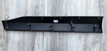 Пороги и комплектующие: Наружные накладки порогов Toyota, 2020 г., Б/у, Оригинал — 2