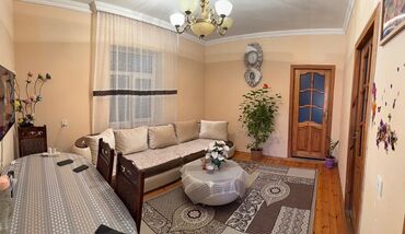 Həyət evləri və villaların satışı: Əhmədli 5 otaqlı, 111 kv. m, Orta təmir — 12