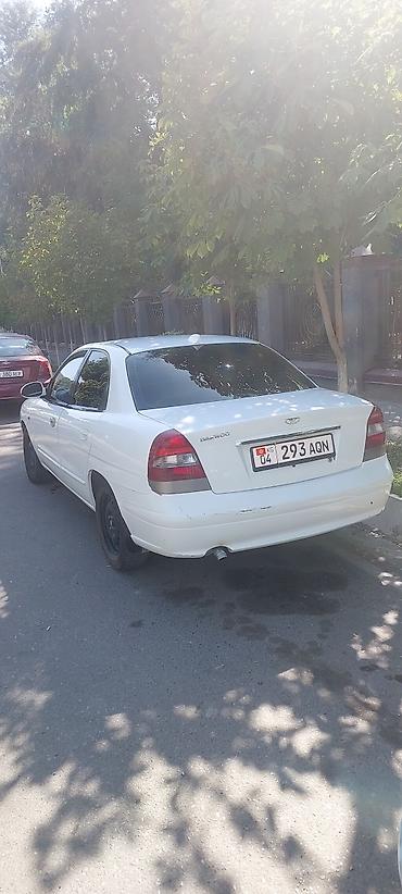 Унаа сатуу: Daewoo Nubira: 1999 г., 1.5 л, Кол менен иштөөчү, Бензин, Седан — 4