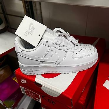 roshe run: Мужские кроссовки, 41, Nike, Новый, цвет - Белый, Платная доставка — 1