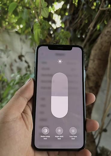 green hıll: IPhone 11 Pro, 256 GB, Matte Midnight Green — 2