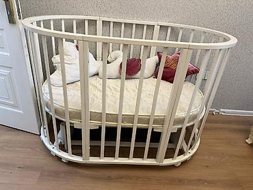 alt üst çarpayı: Oval formalı uşaq beşiyi - Material: ağ rəngli, möhkəm taxta karkas - — 2