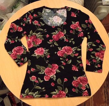 трикотажные юбки для девочек: Koftalar. Tam təzə. Кофты. Новые. ------- Vatsap aktivdir. ( lalafo.az -da трикотажные юбки для девочек: Koftalar. Tam təzə. Кофты. Новые. ------- Vatsap aktivdir. (