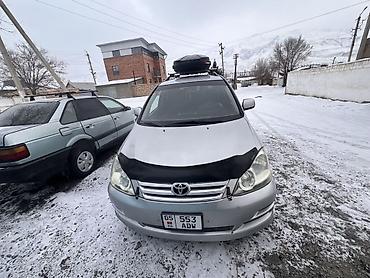 385 55: Toyota Avensis Verso: 2005 г., 2 л, Автомат, Газ, Минивэн — 2