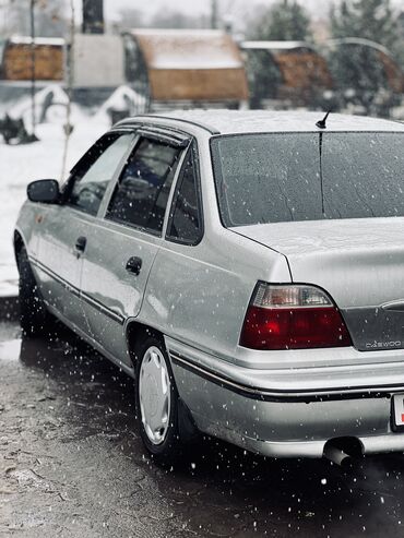 daewoo spark: Daewoo Nexia: 2005 г., 1.5 л, Механика, Бензин, Седан