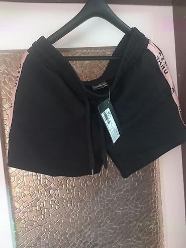 Women's Clothing: Ženska sportska kombinacija – majica i šorts - Majica: bela, kratki — 2
