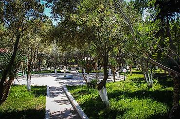 Kommersiya daşınmaz əmlakının satışı: Otel satış!! Obyektin ümumi ərazisi 1.5 hektardi. 3 mərtəbəli obyekt — 21