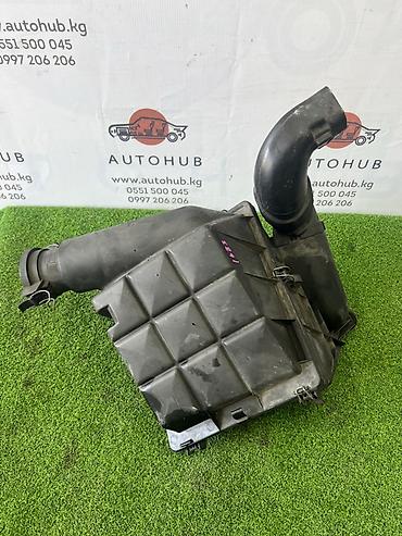 с4 2: Корпус воздушного фильтра в сборе для Mercedes‑Benz C‑Class W202 — 1