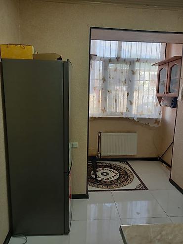 20 yanvarda evler: Kirayə verilir 3 otaq. Xırdalan. 8 nömrəli məktəbin yanında. Qiymet — 6