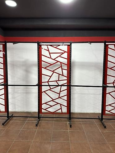 Оборудование для магазинов: Mağaza vitrin stendi – metal asqı sistemi - Material: Tamamı möhkəm — 2