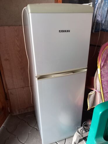 Ашкана буюмдары: Холодильник, 10000 сом