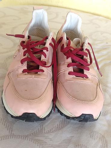 tods mokasine: Louis Vuitton Run Away roze patike - veličina 37 (Replika) Na prodaju — 3