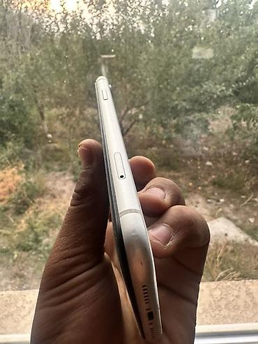 Техника жана электроника: IPhone Xr, Колдонулган, 128 ГБ, Ак, Каптама, 78 % — 3