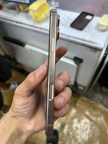 mini iphone: IPhone 16 Pro Max, 256 ГБ обмен есть друзья звоните жду — 7