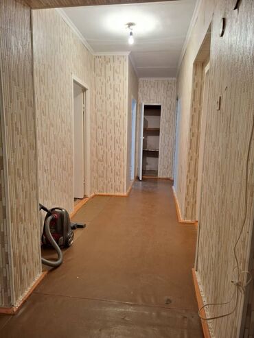 Продажа квартир: 4 комнаты, 77 м², 105 серия, 1 этаж, Старый ремонт — 9