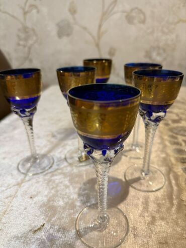 Qədəhlər: Qədəhlər — 8