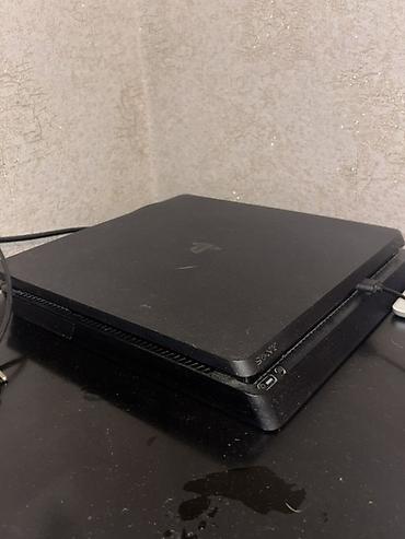 Video oyunlar və konsollar: Salam ps4 slim satılır gəşəy vəziyəttədi səssiz işdiyir necə ildi — 3