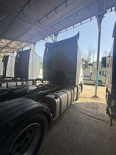 Унаа: Сүйрөгүч, Volvo, Прицепсиз — 2