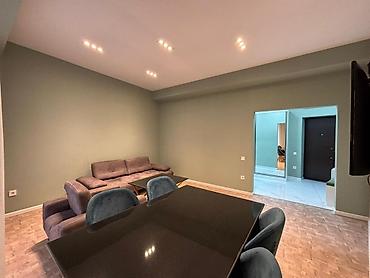 Kirayə mənzillər: İcarəyə verilir 2 otaqlı yeni tikili 105 m², Ağ şəhər q. Kateqoriya — 5