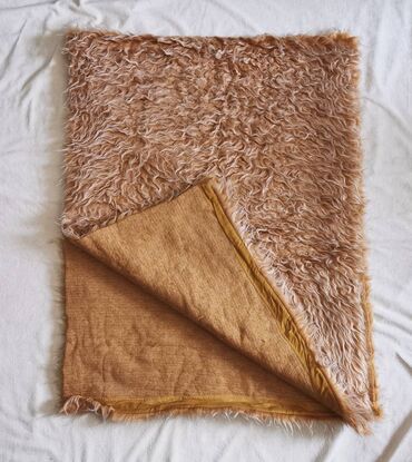 dekorativni prekrivači za krevet: Za krevet