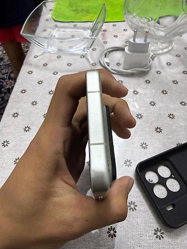cd disk: Xiaomi, 15, Б/у, 512 ГБ, цвет - Зеленый, 2 SIM — 3