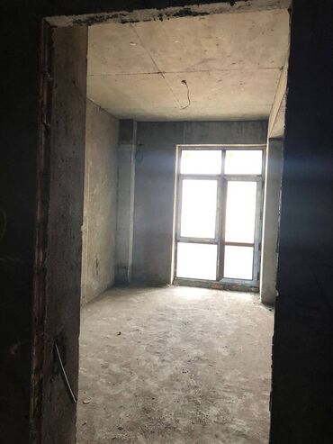 Yeni tikili: 3 otaqlı, Yeni tikili, m. Elmlər Akademiyası, 115 kv. m — 1