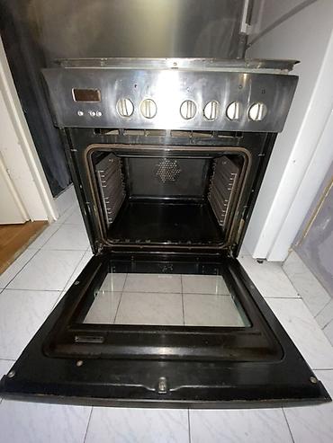Električni ugradni šporet Bosch sa rernom i staklokeramičkom pločom