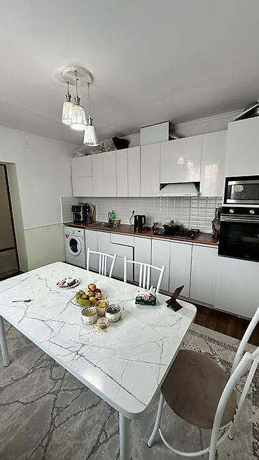 Продажа домов: 4 комнаты, 130 м², 4 соток, Бишкек, Собственник — 3