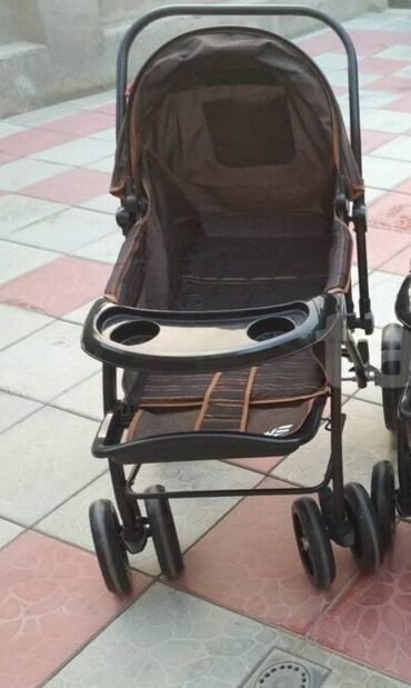 sederek ticaret merkezi usaq geyimleri: Yaxşı vəziyyətdədir. Xox az istifadə olunub. Unvan Simfoniya Ticarət