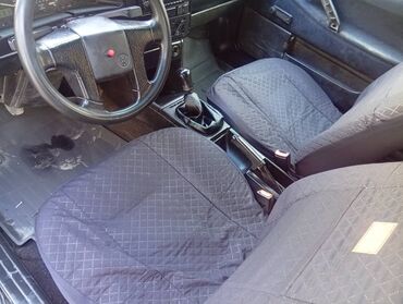 Volkswagen: Volkswagen Passat: 1991 г., 1.8 л, Механика, Универсал — 4