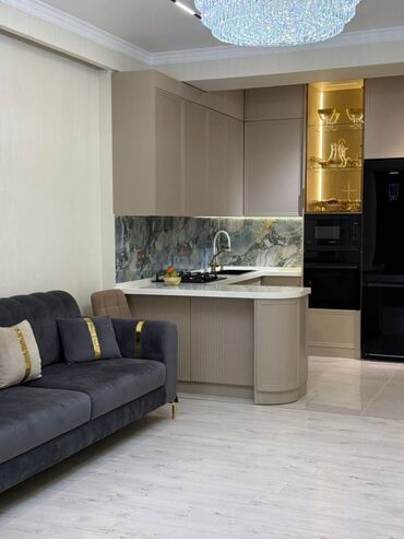 недвижимость дома: 3 комнаты, 94 м², Элитка, 6 этаж, Дизайнерский ремонт