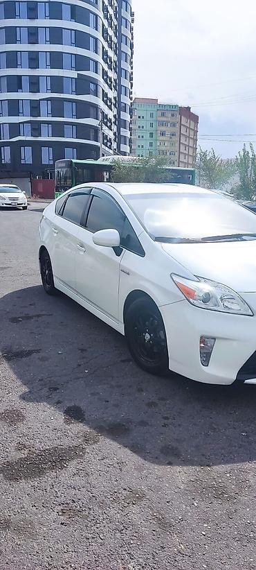 prius 2011: Toyota Prius: 2012 г., 1.8 л, Вариатор, Гибрид, Хэтчбэк — 3