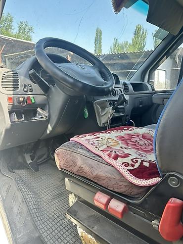 мотор жок: Жүк ташуучу унаа, Mercedes-Benz, Стандарт, 6 т, Колдонулган — 3