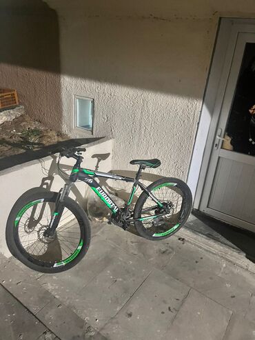 İdman velosipedləri: İşlənmiş Dağ velosipedi 26", sürətlərin sayı: 32, Ünvandan götürmə — 6