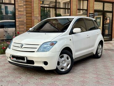 мини трак: Toyota ist: 2003 г., 1.3 л, Автомат, Бензин, Хэтчбэк