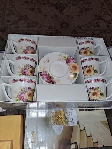 boşqab dəstləri: Çay dəsti, 6 nəfərlik