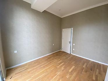 esey satisi: 4 otaqlı, Yeni tikili, 136 kv. m — 10