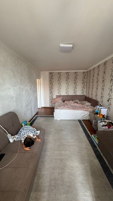 снять квартиру в токмаке запорожская область: 1 комната, 32 м², 104 серия, 4 этаж, Старый ремонт