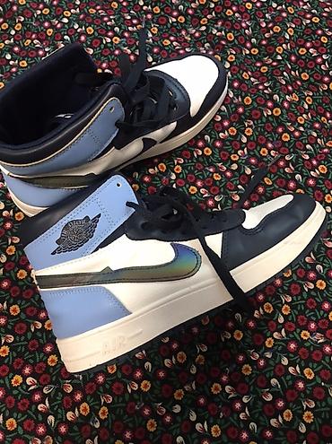 дутые кроссовки: Мужские кроссовки, 37.5, 38, Nike, Б/у — 2