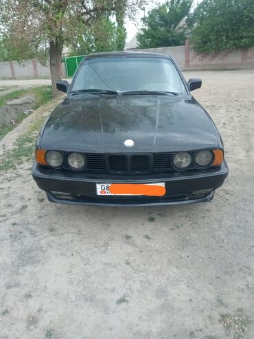 bmw m5 рождение легенды: BMW 5 series: 1990 г., 2 л, Механика, Бензин, Седан