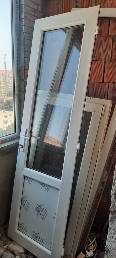 pencere ucun plyonka: İşlənmiş Təkli İki qat şüşə paketi Plastik pəncərə, eni - 73 sm, uzunluğu - 147 sm, Ödənişli quraşdırma