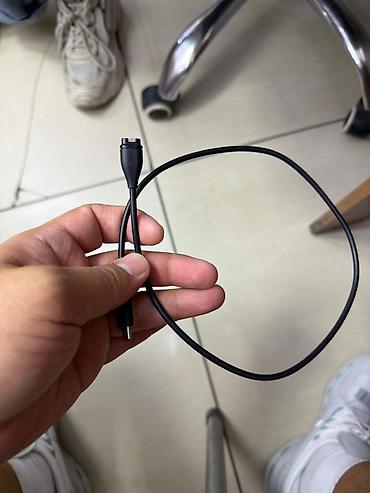 samsung frontier: Кабель зарядки для смарт‑часов Garmin - Разъёмы: USB‑C (к источнику — 1