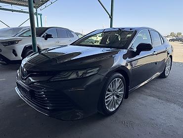 kia avella: Toyota Camry: 2019 г., 2.5 л, Вариатор, Гибрид, Седан — 1