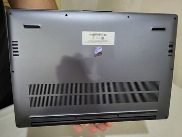 iphona 8: Intel Core i5, 8 GB, 16 "