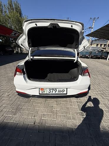Hyundai Avante: 2021 г., 1.6 л, Гибрид, Седан
