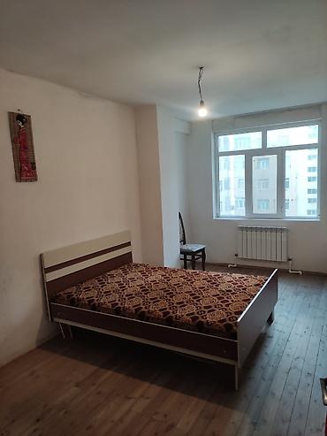 studio menziller: 3 otaqlı, Yeni tikili, 75 kv. m — 2