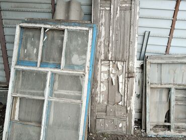 старые окна и двери: Деревянное окно, Б/у, Самовывоз