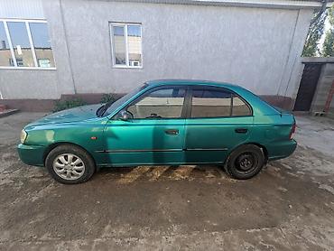салон машины: Hyundai Accent: 2001 г., 1.5 л, Механика, Бензин, Седан — 5