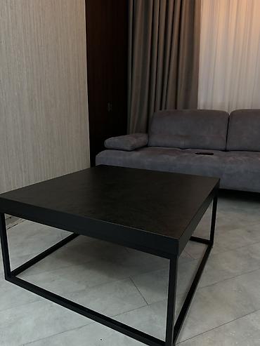 kompüter stol: Kvadrat masa, Açılmayan, Təkərsiz, Teksturalı laminat, Zəmanətsiz — 1
